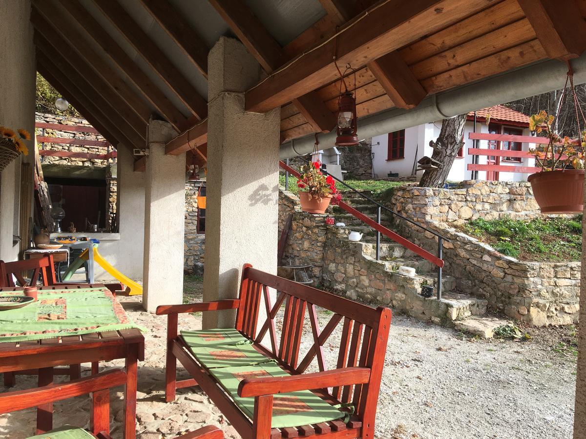 Bakonyi Apartmanház Eplény Extérieur photo