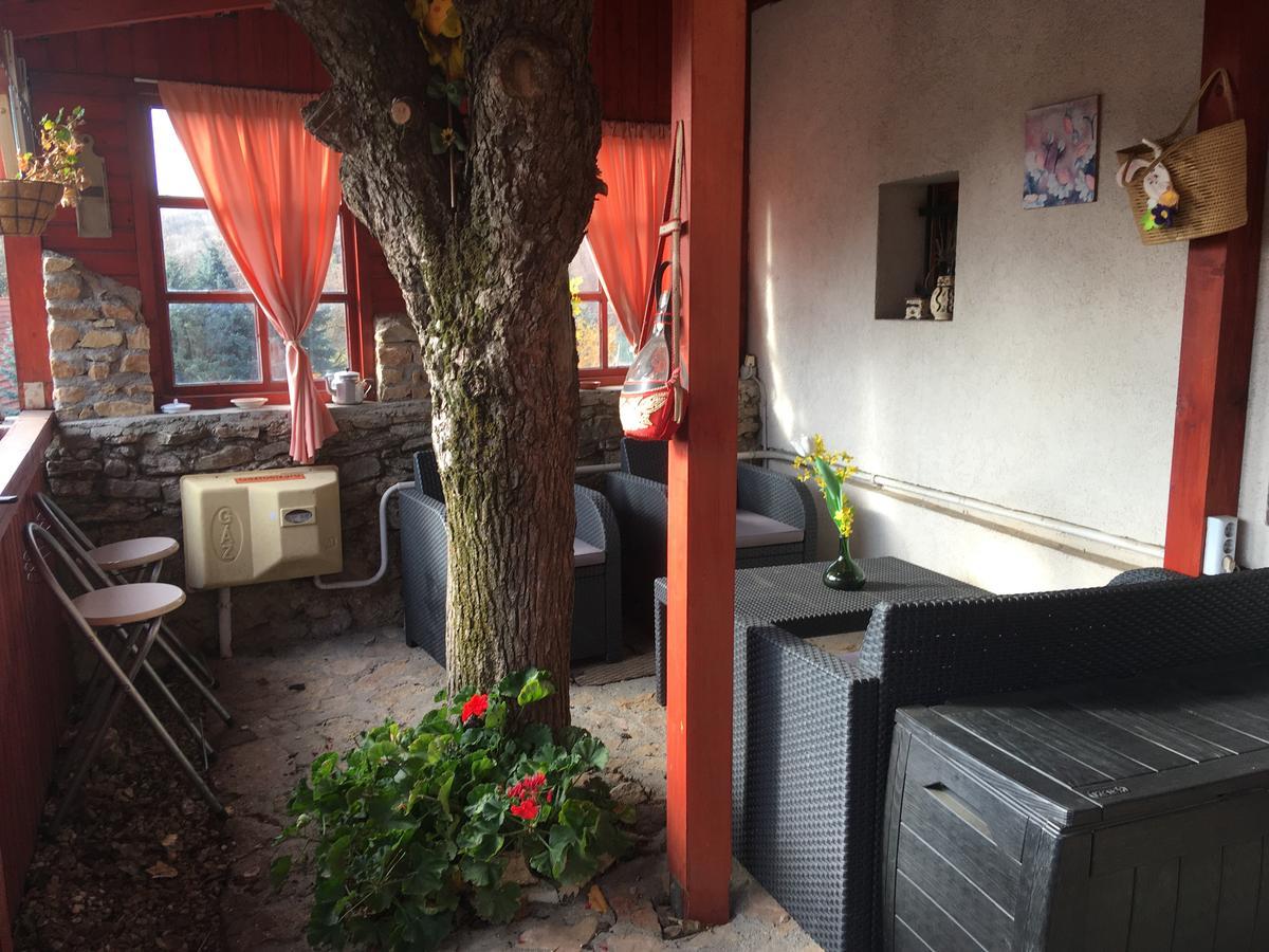 Bakonyi Apartmanház Eplény Extérieur photo